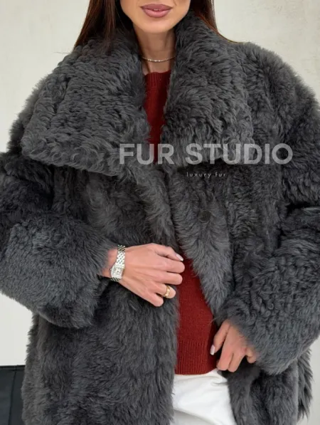 Серая дубленка из тиградо - фото 3