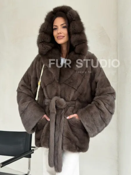 Меховой норковый полушубок с капюшоном куница - фото 0