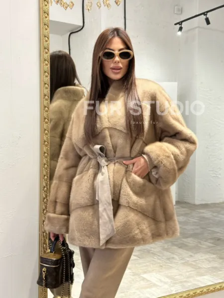 Полушубок из меха норки NAFA MINK в натуральном цвете пастель - фото 0