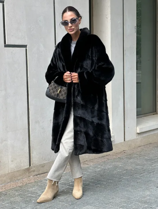 Шуба из скандинавского меха норки Saga furs с шалевым воротником - фото 10