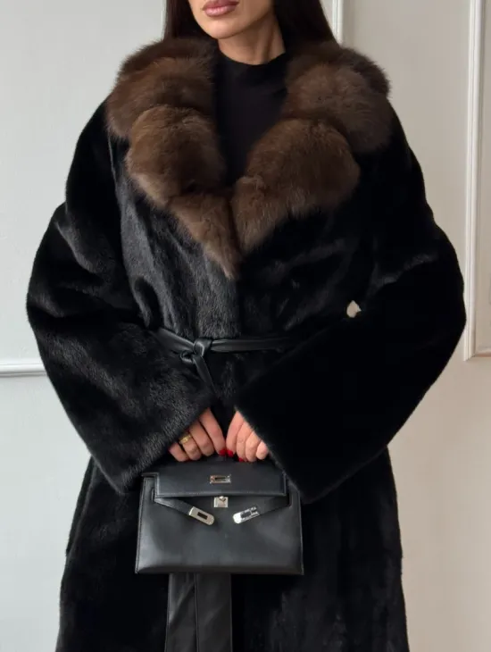 Шуба кимоно LUXURY FASHION из аукционной норки NAFA MINK с английским воротником из меха соболя - фото 3