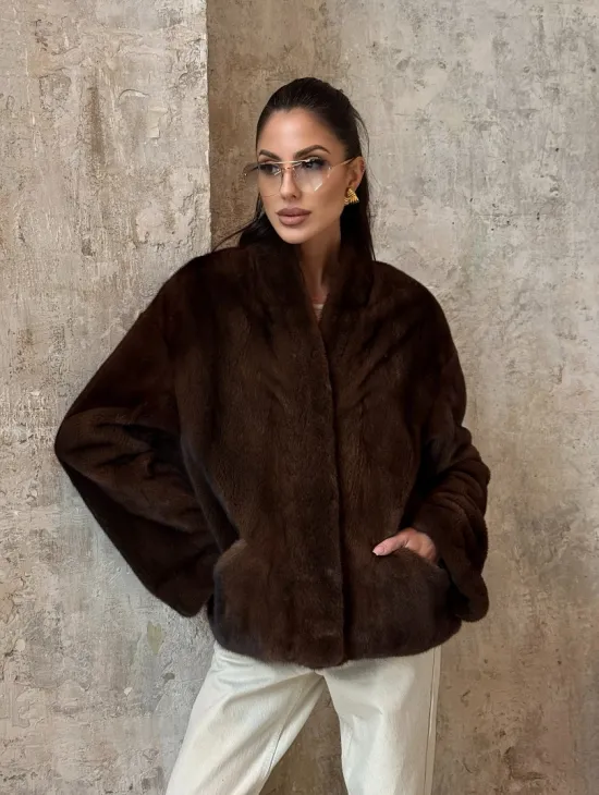 Полушубок женский из меха аукционной норки Браун Вельвет - фото 11