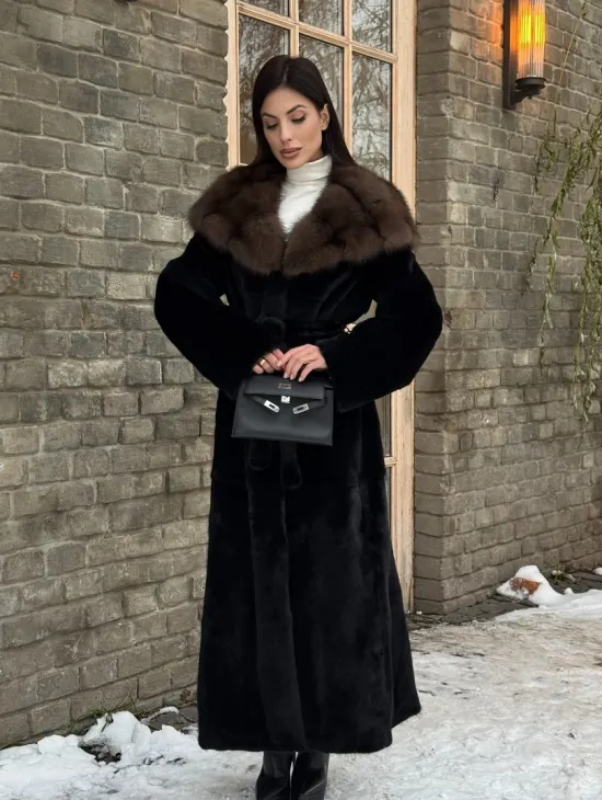 Длинная норковая шуба из норки Blackglama с капюшоном из меха куницы - фото 11