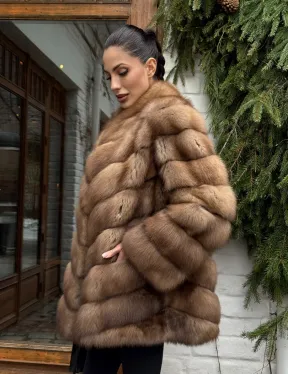 Полушубок из куницы с воротником V-образным - фото 14