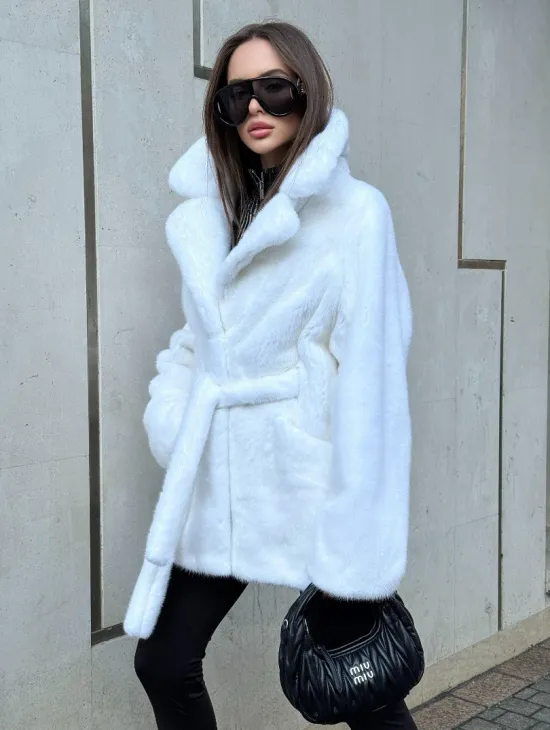 Белый норковый полушубок - кимоно с английским воротником - фото 5