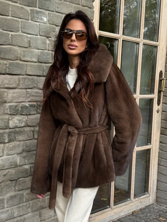 Шуба автоледи с капюшоном - фото 8