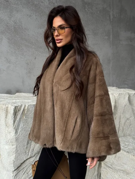 Норковое пончо с рукавами «летучая мышь» - фото 6