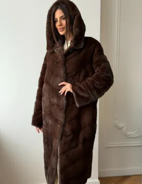 Коричневая норковая шуба с капюшоном - фото 7