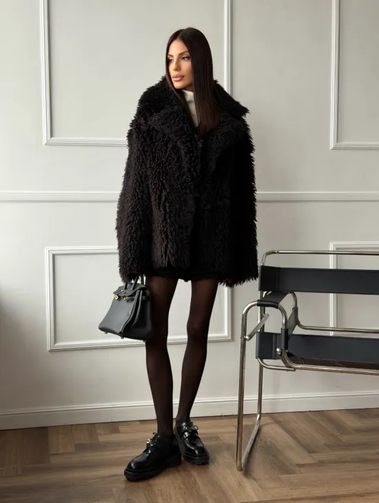 Коричневая дубленка из меха Тиградо - фото 10