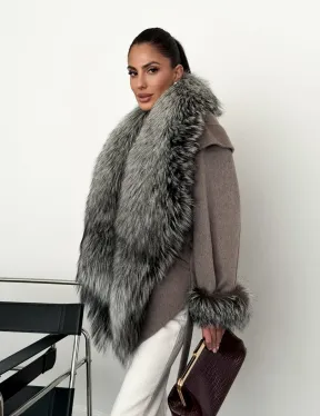 Полупальто с мехом чернобурки - фото 7