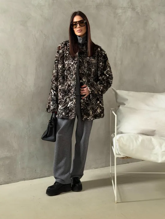 Шуба норковая из цветных кусочков в стиле оверсайз - фото 9