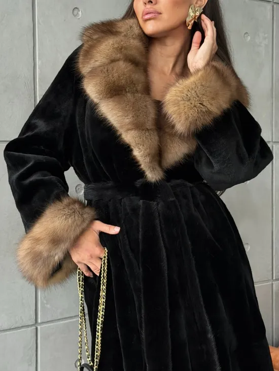 Шуба из чёрной стриженой норки, воротник и манжеты из куницы - фото 2