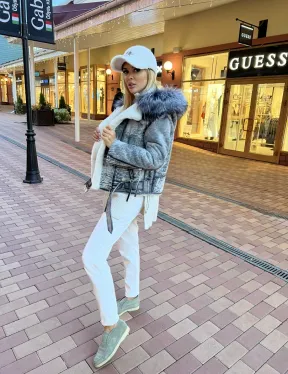 Авиатор из винтажной кожи с меховым капюшоном - фото 5