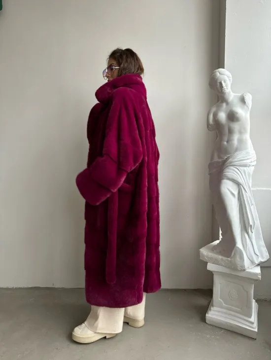 Шуба из меха плюшевой норки Velvet - английский воротник - фото 2