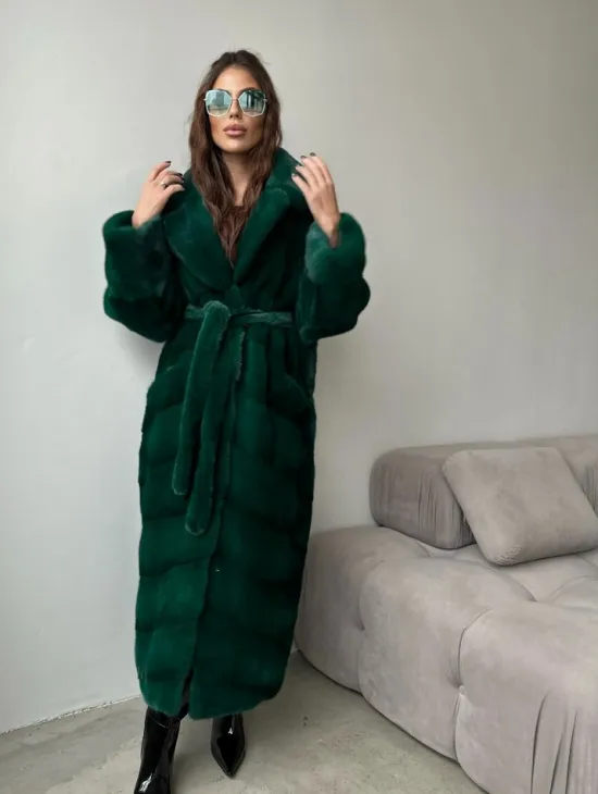 Шуба из плюшевой норки Velvet - цвет изумруд - фото 2