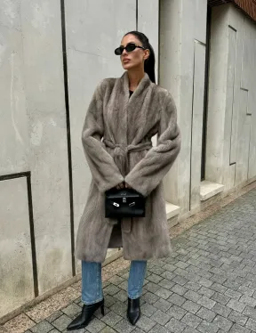 Стильная шуба из скандинавской норки - фото 7